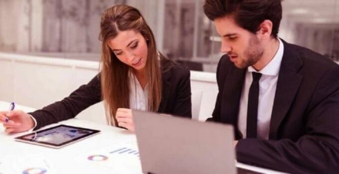 Curso Auxiliar Administrativo Online GRÁTIS: O nº 1 para quem quer entrar no mercado de trabalho!