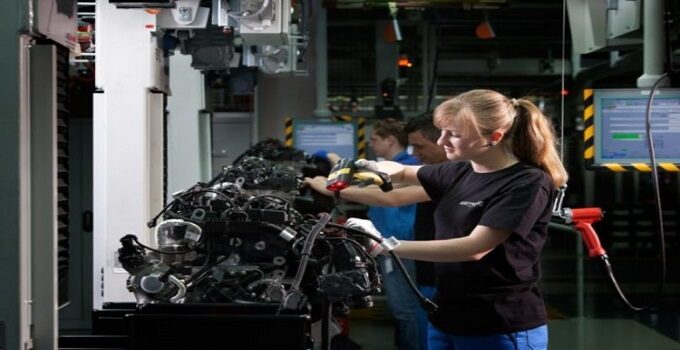 BMW investe R$ 500 milhões na fábrica de Araquari (SC) e gera milhares de empregos e renda para residentes da região